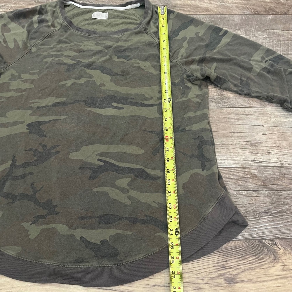 Olive Camo Raglan Sweatshirt XL Curved Hem Earthy Military Streetwear Relaxed - Picture 5 of 8